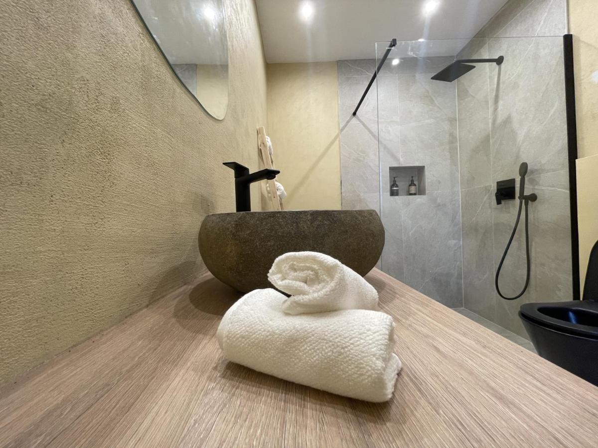 Cozy Matijas With Private Parking And Terrace Apartament Split